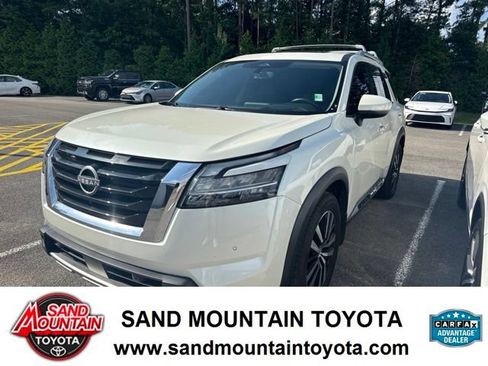 Used 2024 Nissan Pathfinder Platinum w/ Cargo Package AWD/4WD image 1