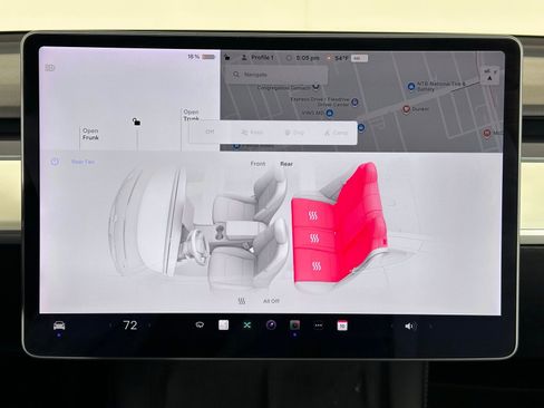 Used 2022 Tesla Model Y Long Range image 37