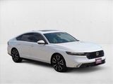 Used 2023 Honda Accord Touring image 3