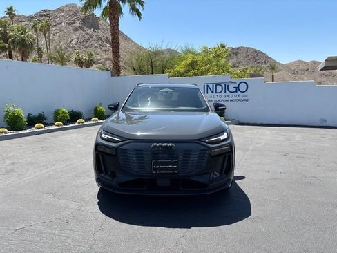 Used 2025 Audi SQ6 e-tron Prestige w/ Black Edition One AWD/4WD image 2