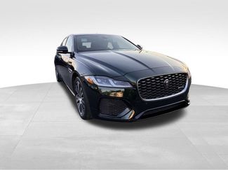 Used 2022 Jaguar XF R-Dynamic SE AWD/4WD video 1