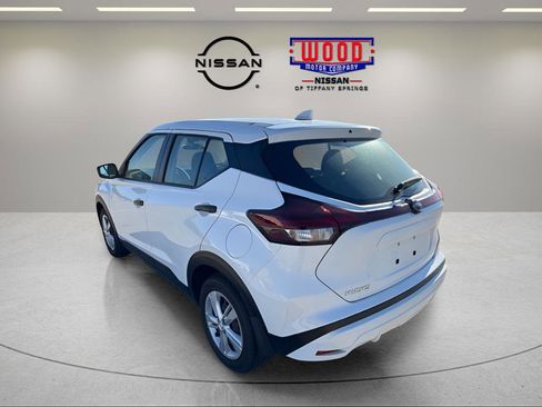 Certified 2025 Nissan Kicks Play S image 5