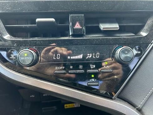 Used 2023 Toyota Camry XSE FWD image 12