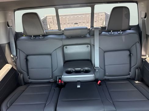 Used 2026 GMC Sierra 1500 Denali w/ Technology Package AWD/4WD image 33