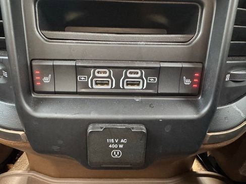 Used 2022 RAM 3500 Limited image 18