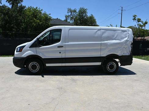 Used 2024 Ford Transit 250 Low Roof w/ Load Area Protection Package RWD image 6