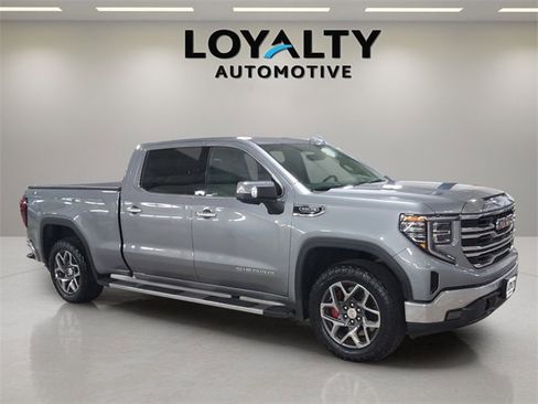 Used 2024 GMC Sierra 1500 SLT w/ SLT Premium Plus Package image 7