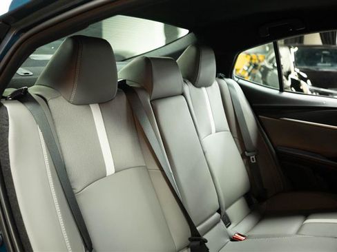 Used 2025 Toyota Camry SE image 15