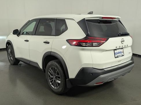 Used 2022 Nissan Rogue S AWD/4WD image 6