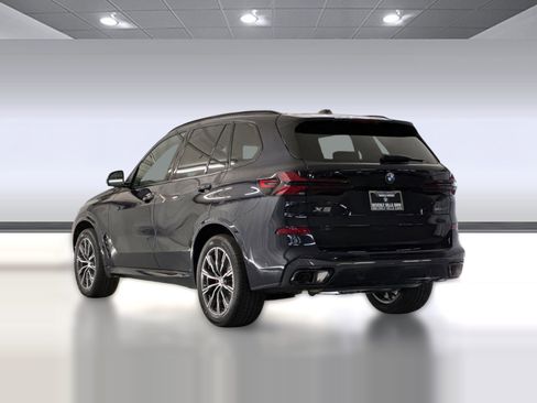 Used 2026 BMW X5 xDrive40i w/ M Sport Package image 3