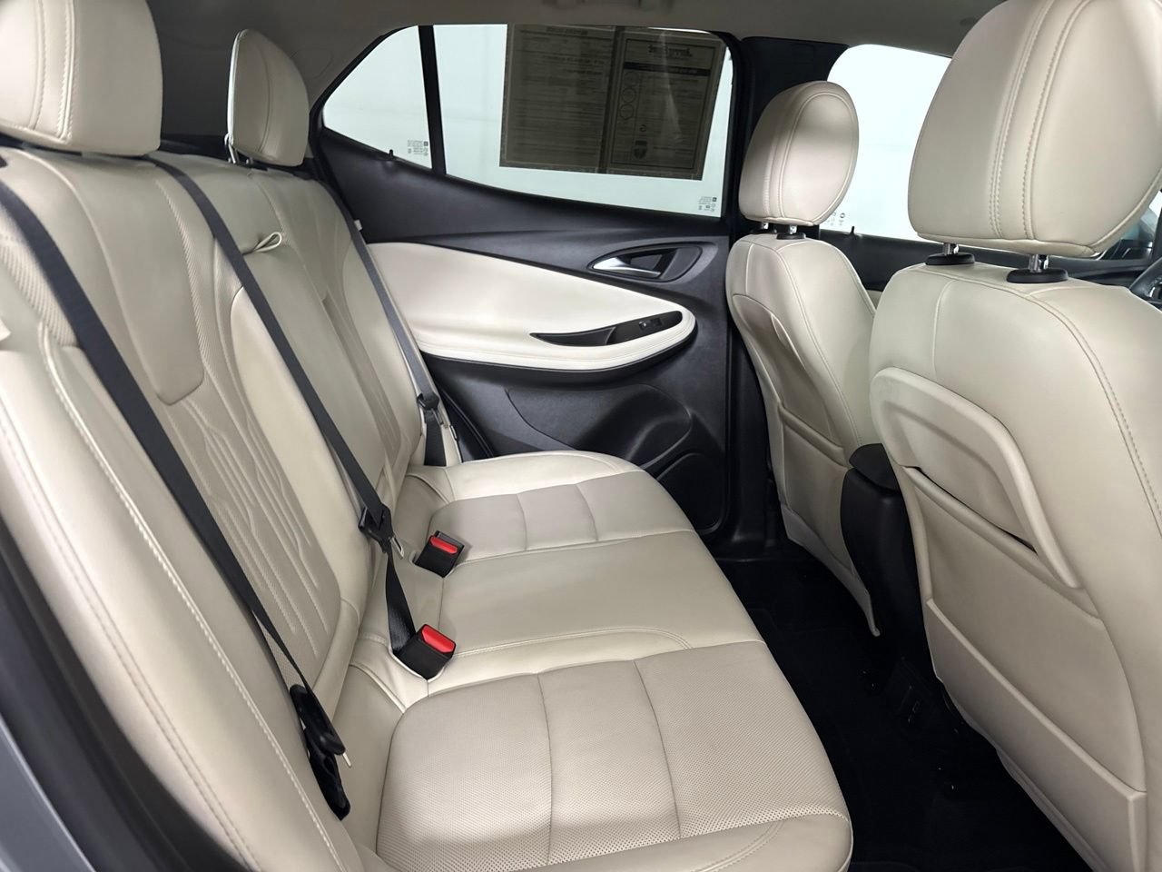 Used 2024 Buick Encore GX Avenir w/ Avenir Convenience Package AWD/4WD image 30