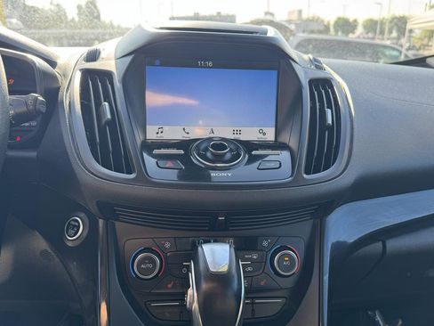 Used 2017 Ford C-MAX Energi Titanium image 16