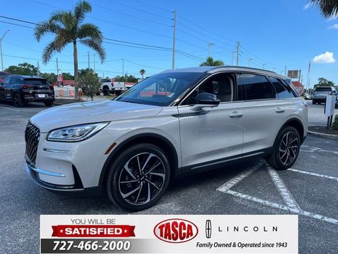 Certified 2024 Lincoln Corsair Reserve w/ Equipment Group 201A AWD/4WD image 3