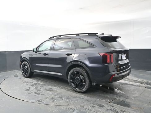 Used 2025 Kia Sorento SX Prestige w/ Olive Brown Leather Package image 3