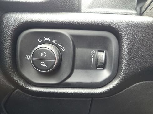 Certified 2025 RAM 2500 Big Horn AWD/4WD image 12
