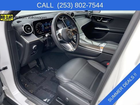 Used 2024 Mercedes-Benz GLC 300 4MATIC image 14