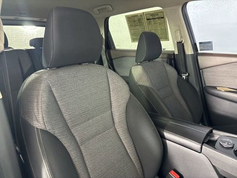 Used 2021 Nissan Rogue S image 25