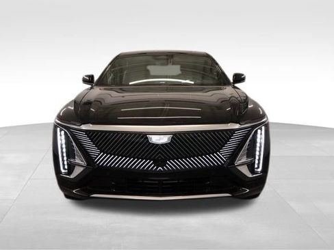 New 2026 Cadillac Lyriq Signature Luxury image 6