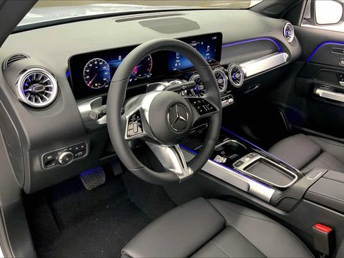 Used 2026 Mercedes-Benz GLB 250 image 20
