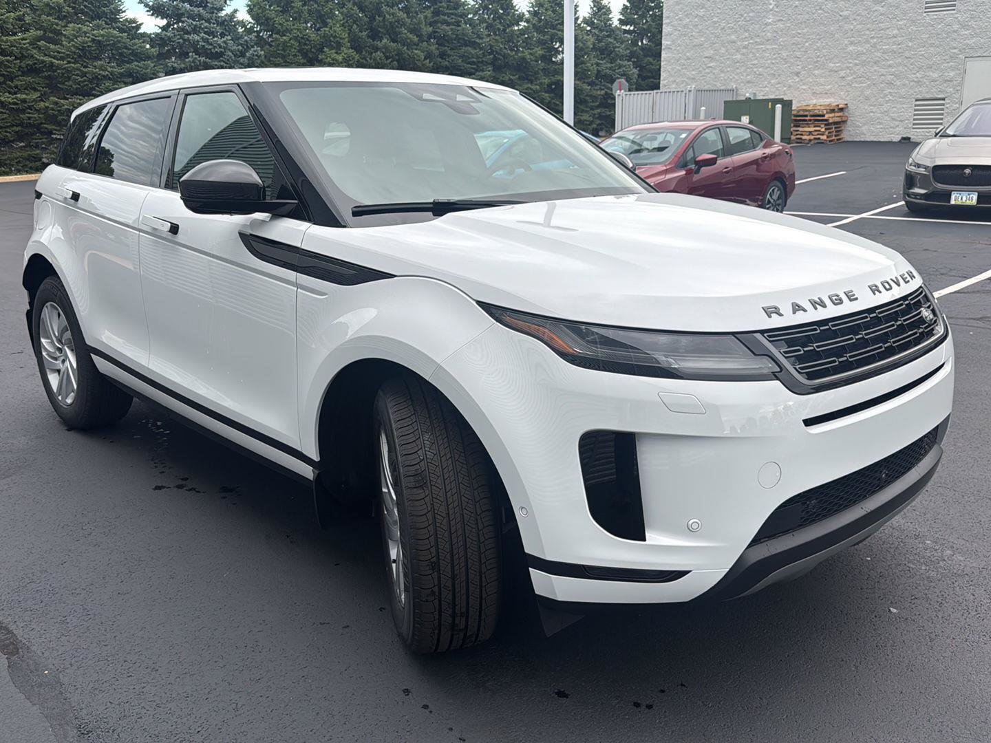 New 2026 Land Rover Range Rover Evoque S AWD/4WD image 6