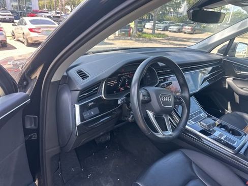 Used 2024 Audi Q7 3.0T Premium Plus image 17