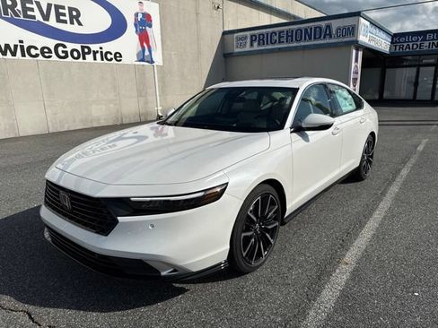 New 2026 Honda Accord Touring image 3