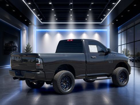 Used 2017 RAM 1500 Express w/ Black Ram 1500 Express Group RWD image 4