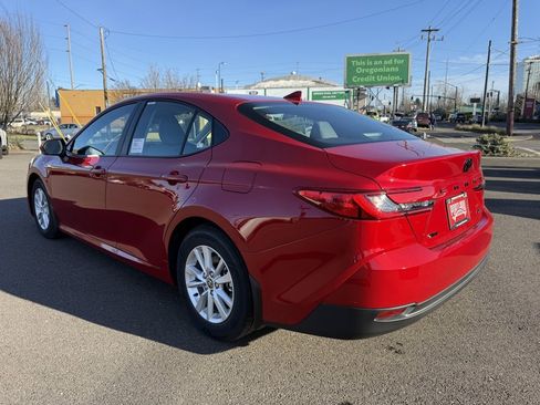 New 2025 Toyota Camry LE image 4