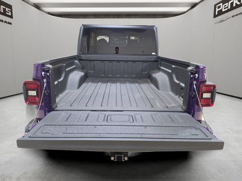 New 2026 Jeep Gladiator Sport AWD/4WD image 10