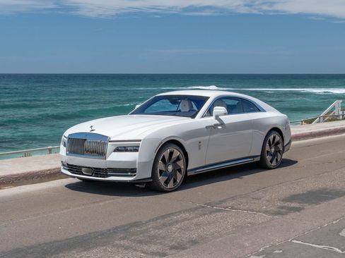 Used 2025 Rolls-Royce Spectre w/ Spectre Launch Package AWD/4WD image 1