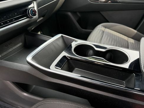 Used 2025 Chevrolet Equinox LT image 39