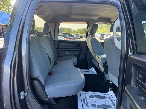 Used 2015 RAM 1500 Express image 10