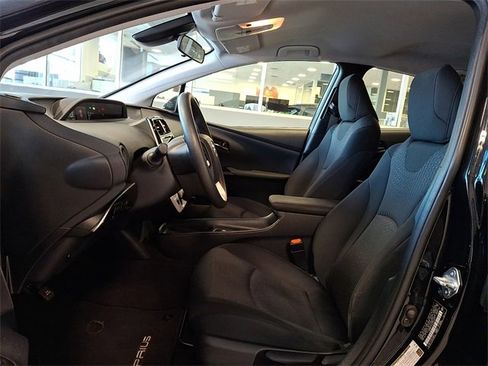 Used 2017 Toyota Prius Two w/ Carpet Mat Package image 15