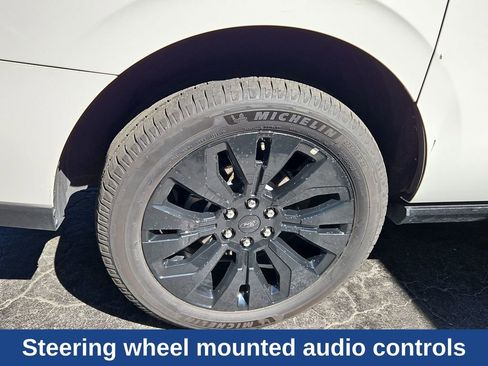 Used 2025 Ford Expedition Max Platinum w/ Stealth Appearance Package AWD/4WD image 8