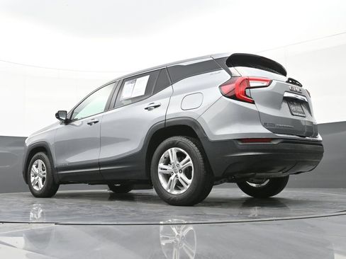 Used 2024 GMC Terrain SLE FWD image 38