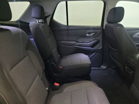 Used 2020 Chevrolet Traverse LT w/ Driver Confidence II Package AWD/4WD image 19