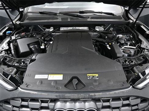 New 2025 Audi Q5 Premium image 15