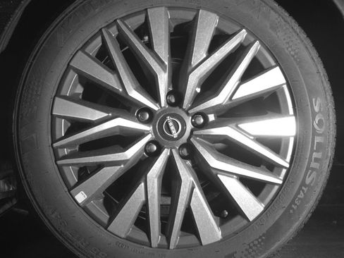 Used 2025 Nissan Altima 2.5 SV image 14