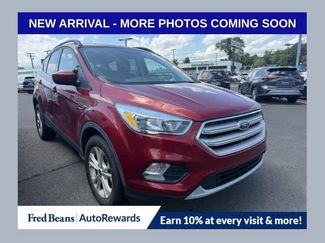 Used 2018 Ford Escape SE w/ SE Sync 3 Package AWD/4WD video 1
