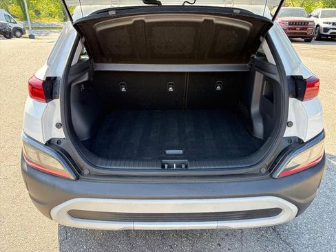 Used 2022 Hyundai Kona SE FWD image 23