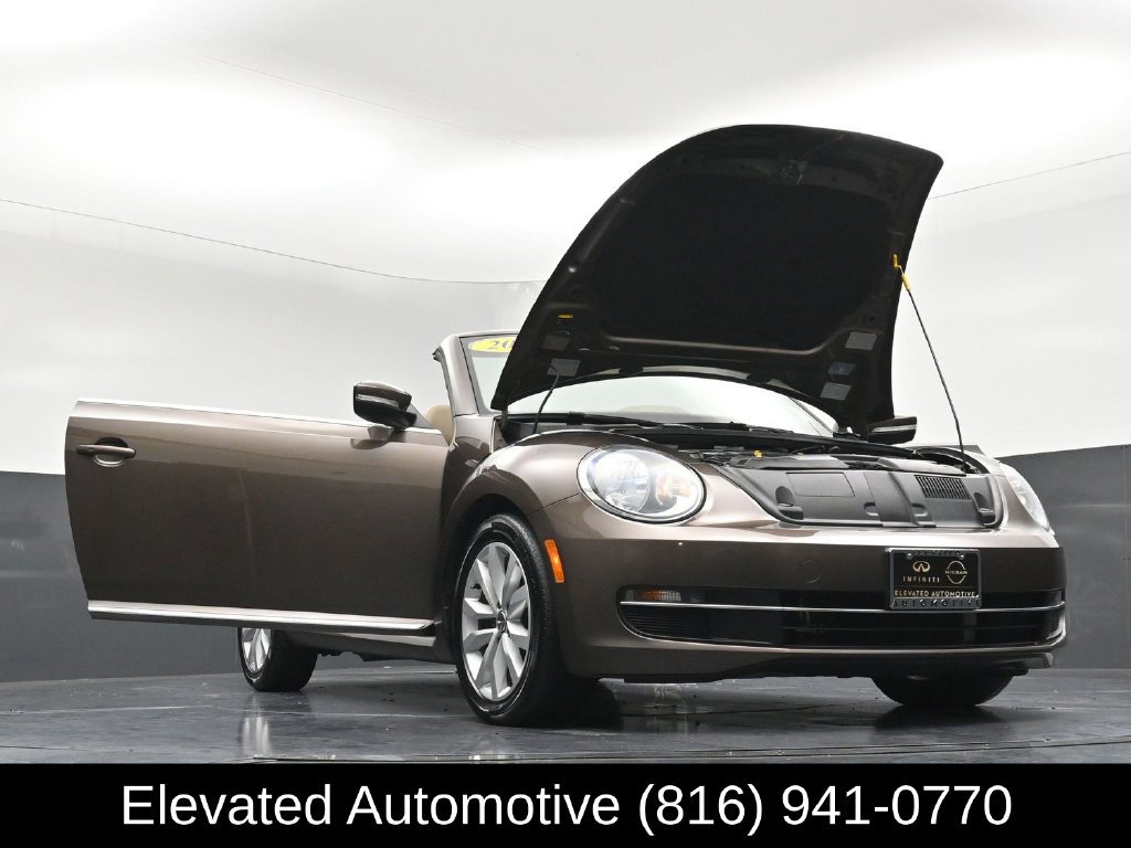 Used 2015 Volkswagen Beetle TDI FWD image 39