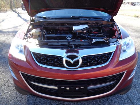 Used 2010 MAZDA CX-9 Grand Touring w/ Moonroof & Bose Audio Pkg image 25