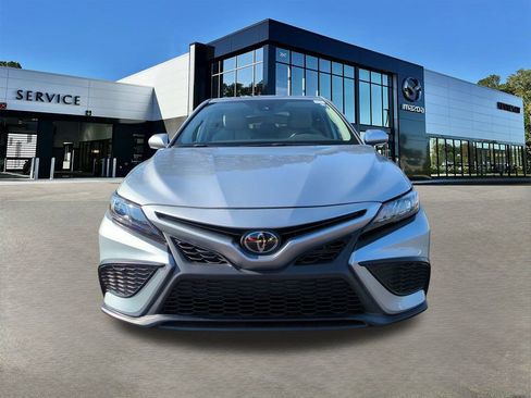 Used 2023 Toyota Camry SE w/ Convenience Package image 9