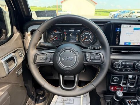 Used 2024 Jeep Wrangler Unlimited Sport AWD/4WD image 15