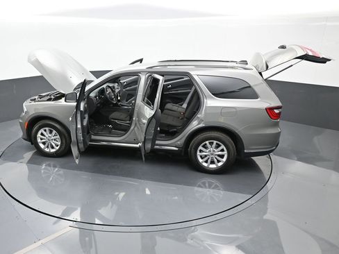 Used 2024 Dodge Durango SXT w/ 3rd Row Seating Group image 64