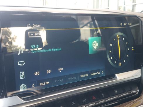 Used 2022 Chevrolet Silverado 1500 RST image 25