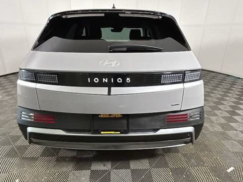 Used 2025 Hyundai Ioniq 5 SEL AWD/4WD image 3