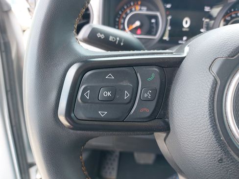 Used 2024 Jeep Gladiator Sport AWD/4WD image 18
