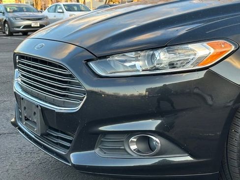 Used 2013 Ford Fusion SE image 8