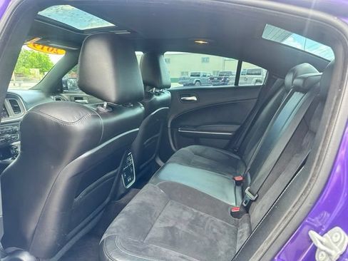Used 2019 Dodge Charger Scat Pack w/ Plus Group RWD image 18